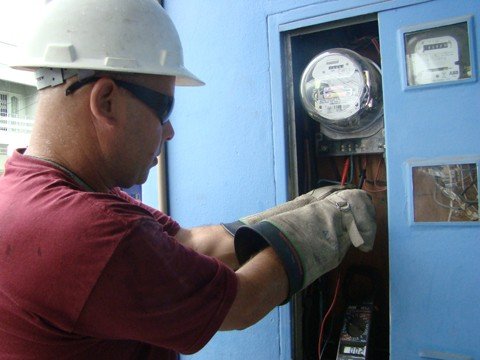 inadimplencia-chega-a-r-650-mil-1 Corte de luz: Hoje, o prazo para desligar a energia é de 20 dias. Quando a conta atrasa em dez dias, uma notificação da Celesc é enviada para o Serviço de Proteção ao Crédito (SPC). Depois de 20 dias, o cliente recebe um aviso de desligamento da energia.