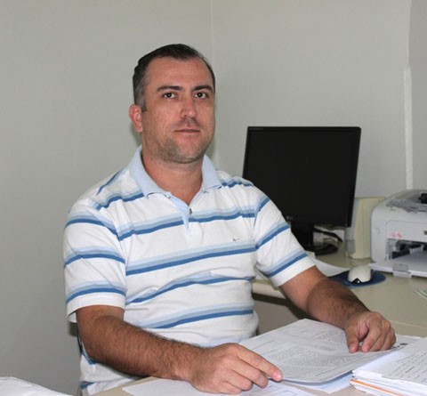 Luciano Valério é responsável pela gestão do novo gabinete. Trabalhos começaram ontem  -  Foto:Priscila Ladislau/Prefeitura de Tubarão/Notisul
