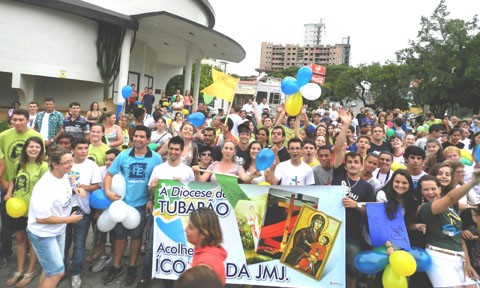 Em 2011, centenas de jovens participaram, em Tubarão, da acolhida à Jornada Mundial da Juventude