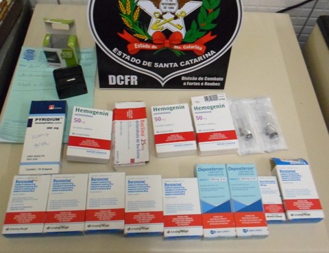 As receitas médicas de porte dos suspeitos eram preenchidas de forma inverídica  -  Foto:Polícia Militar de Tubarão/Divulgação/Notisul
