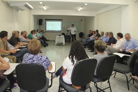 Cerca de 30 voluntários de segmentos distintos do município formam o conselho que debate ações para o desenvolvimento de Braço do Norte  -  Foto:Lysiê Santos/Notisul