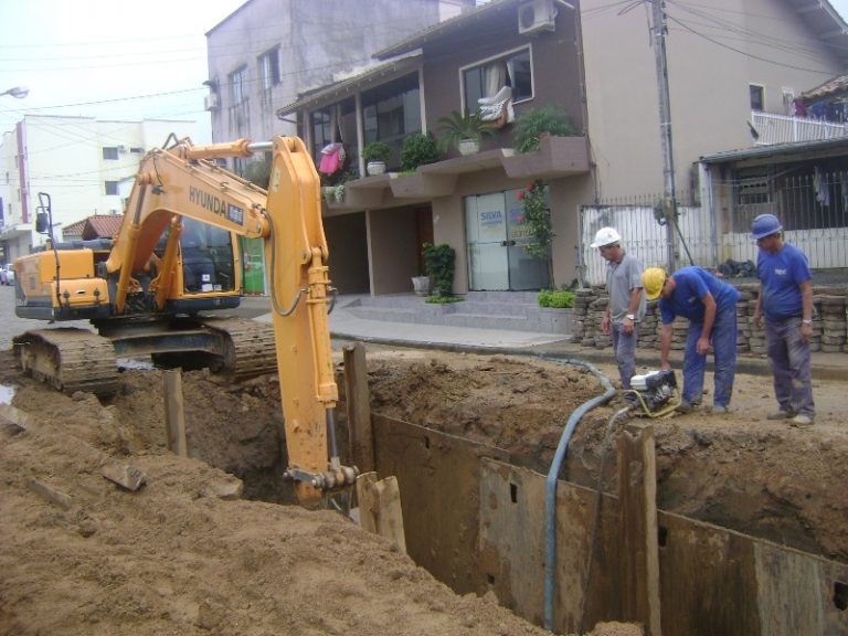 Esgotamento sanitário: Obras estão em etapa final em Braço do Norte