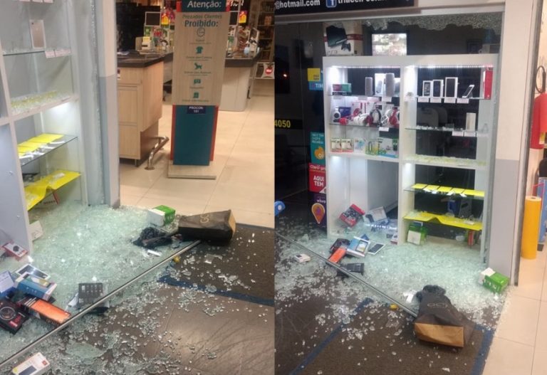 Ladrões quebram parede de supermercado e furtam 20 aparelhos celulares