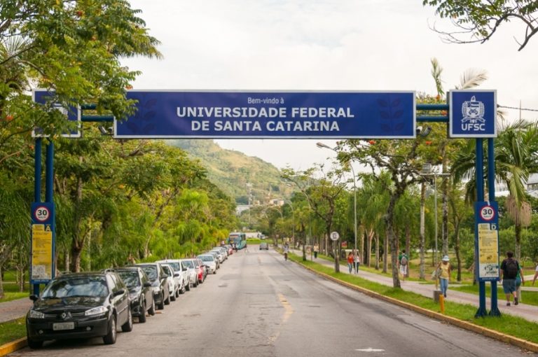 Operação investiga desvio de recursos na Universidade Federal de Santa Catarina