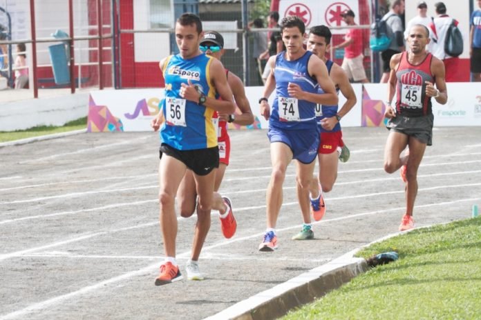 O atletismo teve destaque nos Jasc conquistando as primeiras medalhas da categoria para a Cidade Azul - Foto: Alessandro Koizumi/Fesporte/Divulgação/Notisul