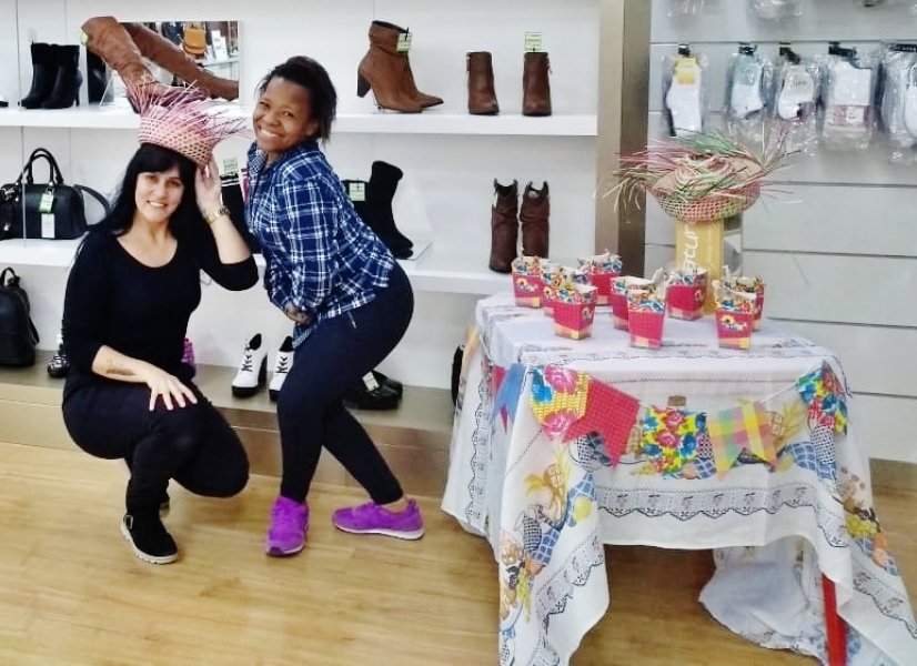 conquista calçados farol shopping