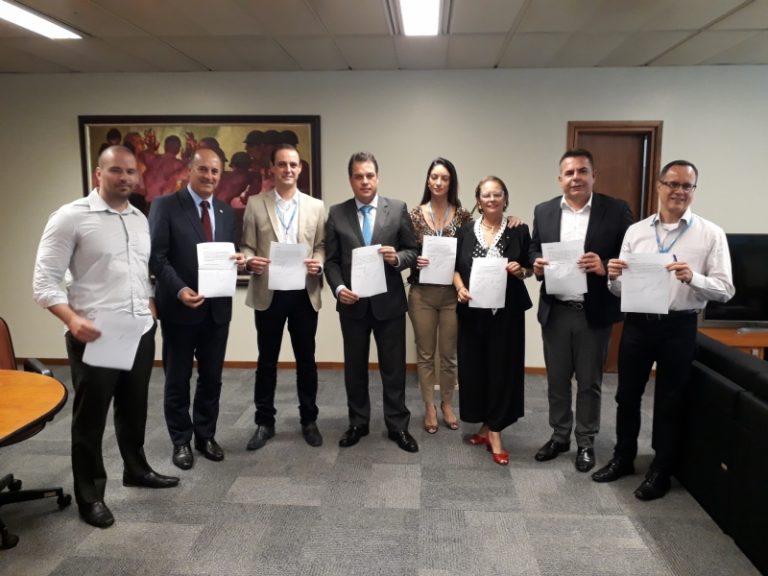 Lideranças da AMREC e AMESC mostram força e levam macrorregional da Celesc para Criciúma