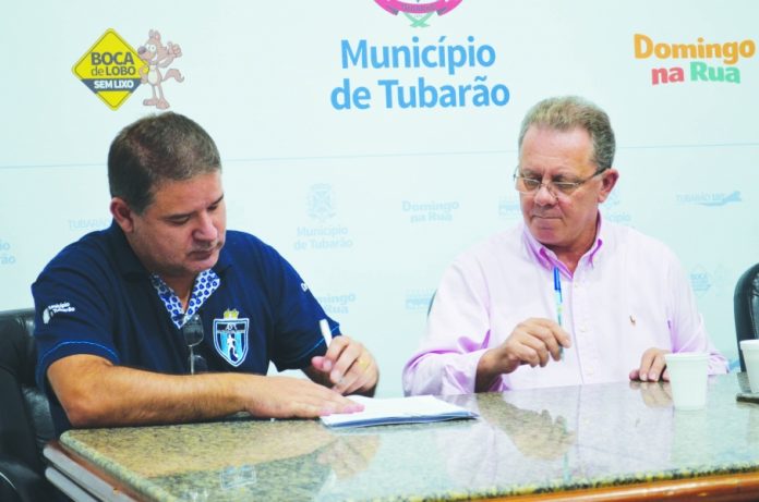 Presidente da Associação Desportiva Futsal Tubaronense (ADFT), assinou o maior contrato ontem, no valor de R$ 330 mil    -  Foto: Divulgação/Notisul