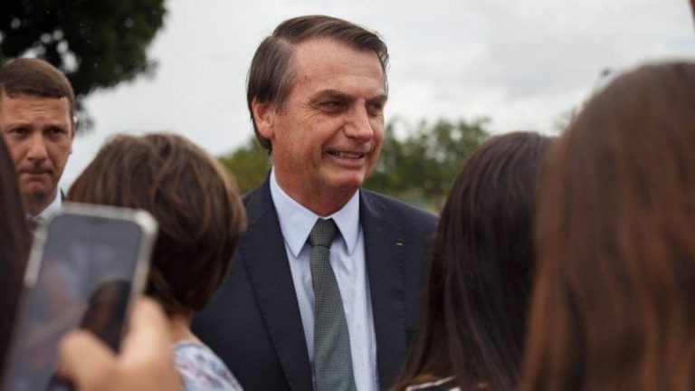 Sem reforma, país pode chegar à beira do caos, diz Bolsonaro