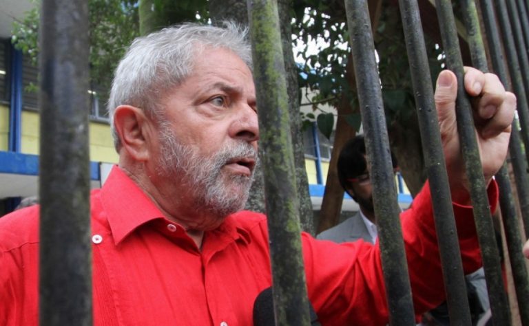 Lula diz pela 1ª vez que pretende pedir regime semiaberto