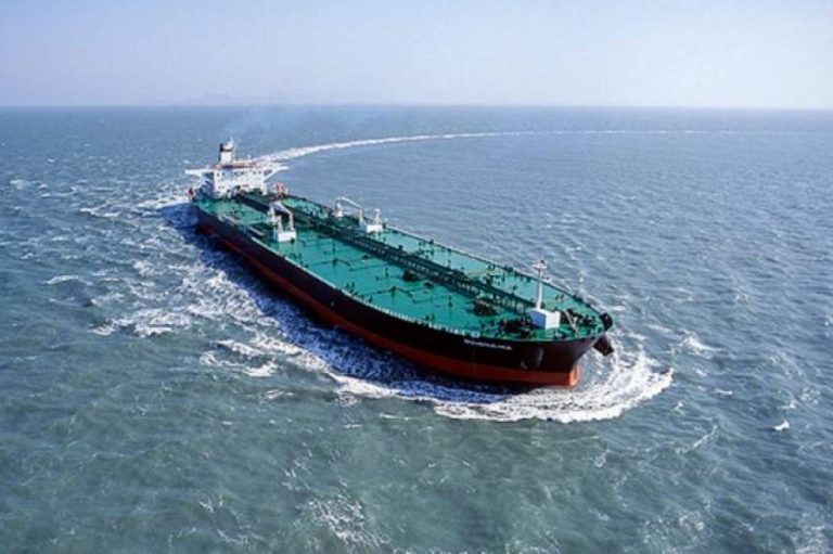 Empresa grega Delta Tankers é dona de navio suspeito por vazamento no NE