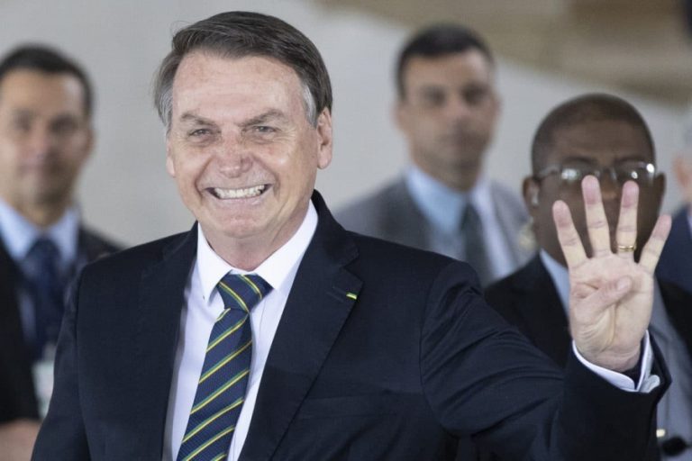 Renato Gaúcho elogia Bolsonaro e confirma convite para jogo do Grêmio