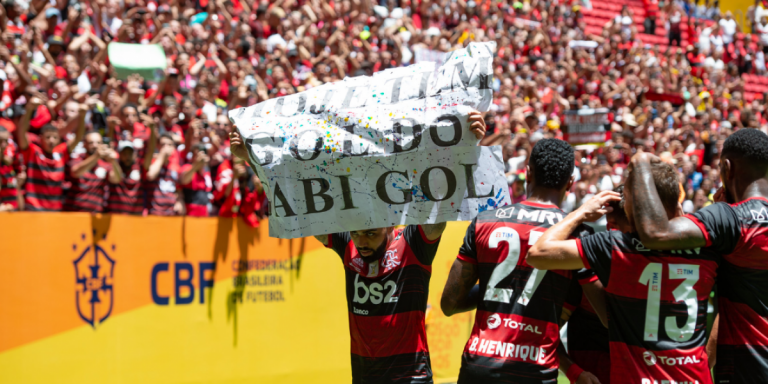 Flamengo faz 3 a 0 sobre o Athletico e vence a Supercopa do Brasil