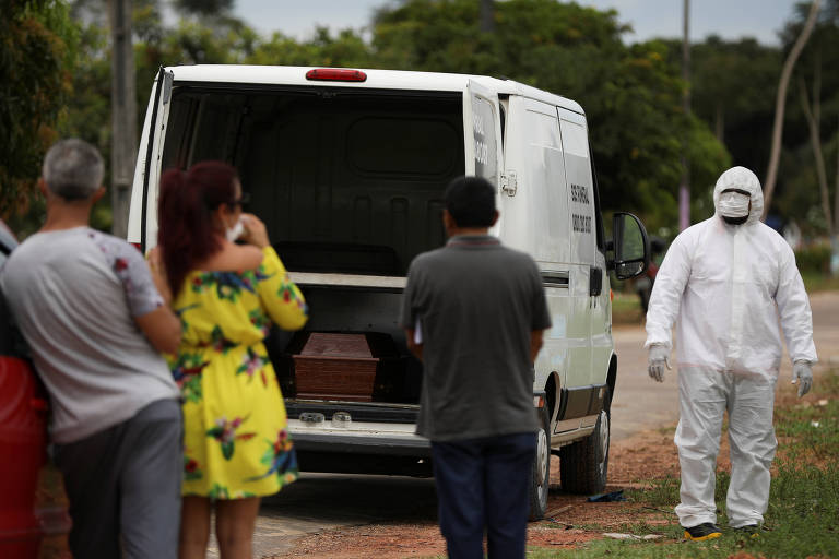 Brasil registra 11.130 casos confirmados de coronavírus e 486 mortes