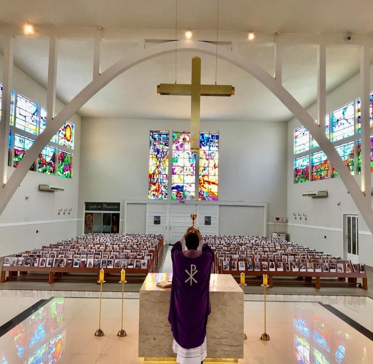 Igrejas na Diocese de Tubarão permanecem com missas sem participação de fiéis
