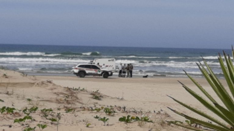 Em andamento: Corpo de idoso é encontrado na praia de Jaguaruna