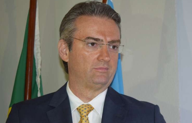 Bolsonaro nomeia Rolando Alexandre como novo diretor-geral da PF