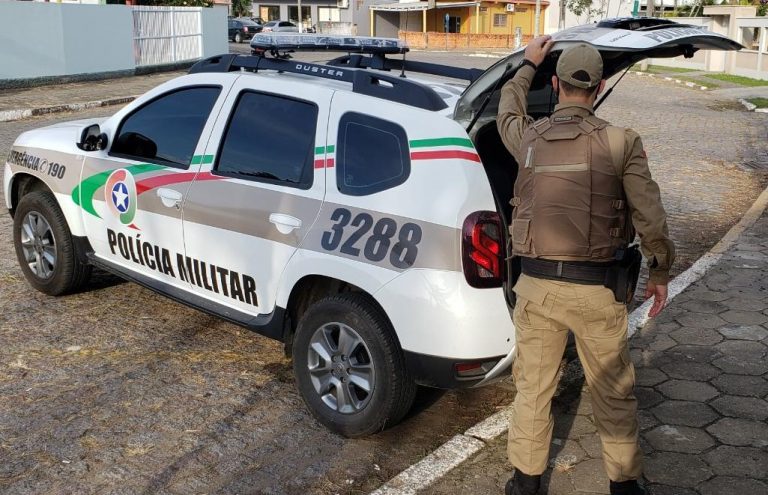 Operação é realizada pelas polícias Militar e Civil em Capivari de Baixo