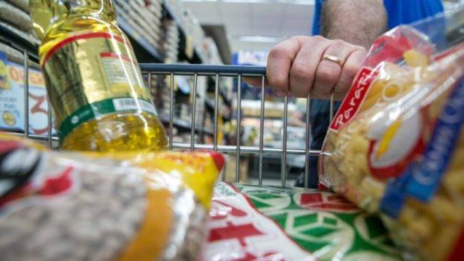 Ministério da Justiça notifica cooperativas e supermercados para que expliquem elevado aumento de produtos da cesta básica