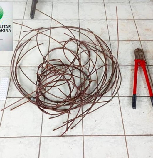 Homens são presos quando tentavam furtar fios de cobre de escola em Imbituba