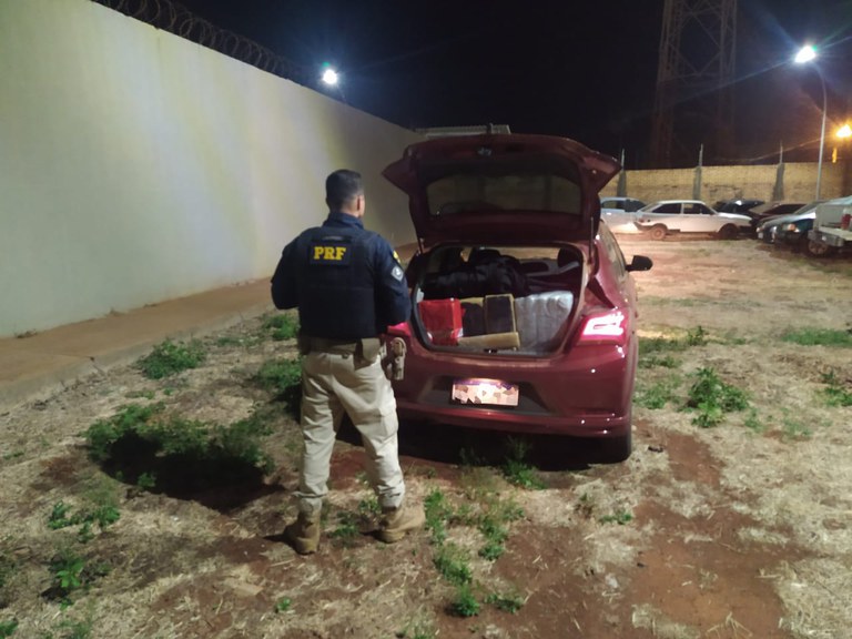 Mais de 700 kg de maconha são apreendidos pela Polícia Federal