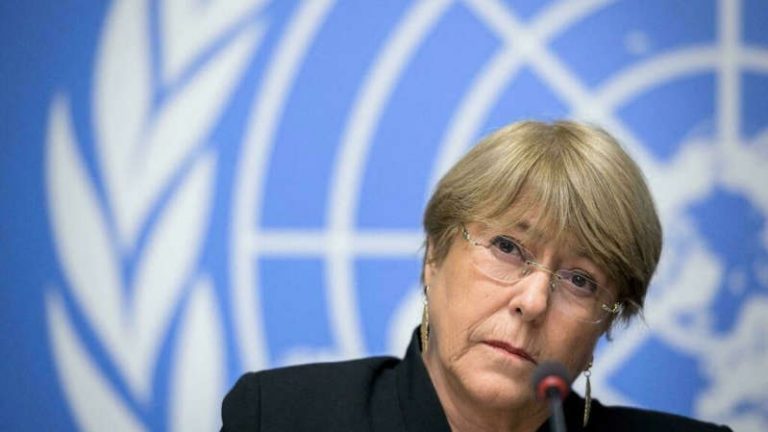 Forçar alguém a se vacinar fere direitos humanos, diz comissária da ONU