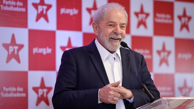 Lava Jato: Procuradora defende arquivamento do processo do triplex envolvendo o ex-presidente Lula