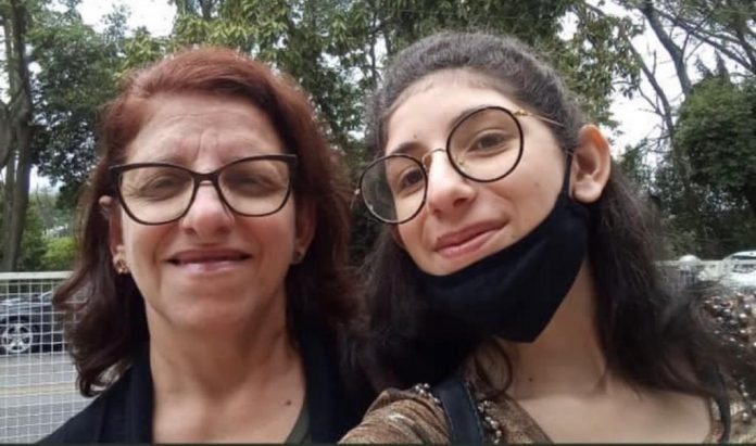 Mae e filha