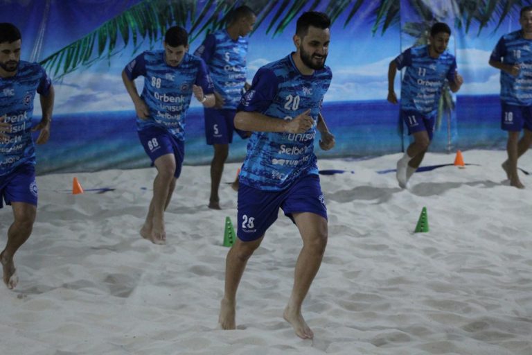 Tubarão Futsal projeta temporada com torcida na Arena