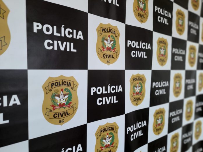 #PraCegoVer Na foto, o símbolo da Polícia Civil de Santa Catarina