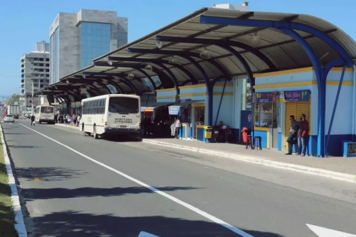 #ParaTodosVerem Na foto, o terminal de ônibus de Imbituba
