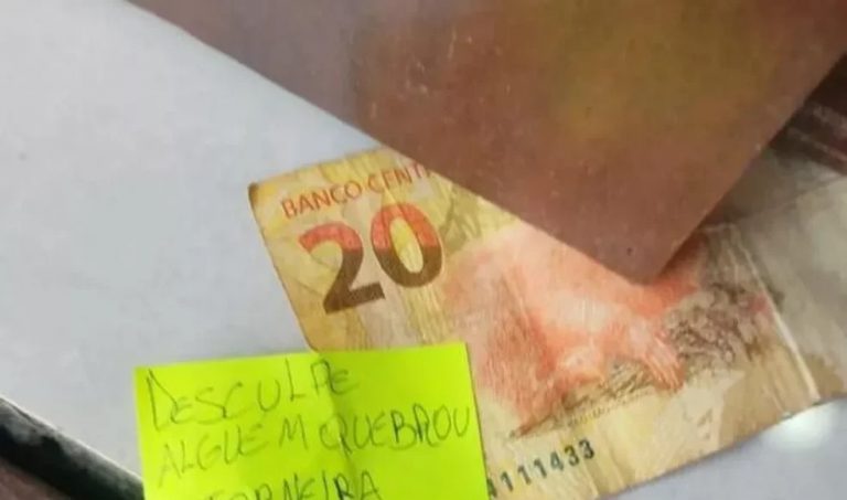 Bilhete anônimo é deixado com dinheiro para conserto de torneira quebrada