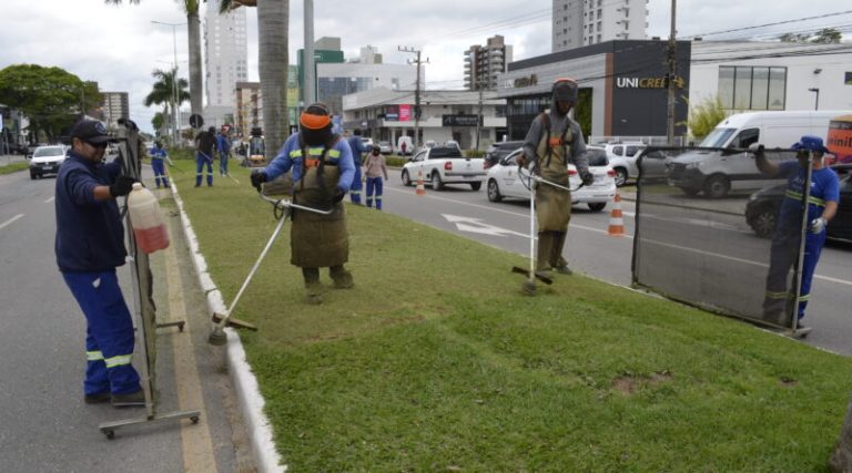 Avenida Marcolino Martins Cabral recebe mutirão de limpeza e conservação