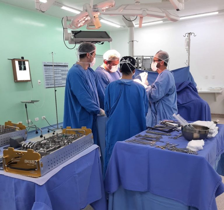 Governo e Hospital de Joaçaba ampliam vagas para cirurgias ortopédicas