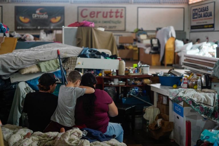 Santa Catarina tem 168 abrigos acolhendo vítimas das chuvas em 67 cidades