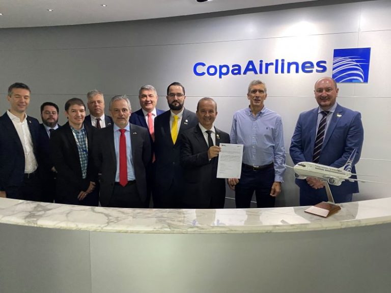 Governador busca acordo para implantar voo direto entre Florianópolis e o Panamá
