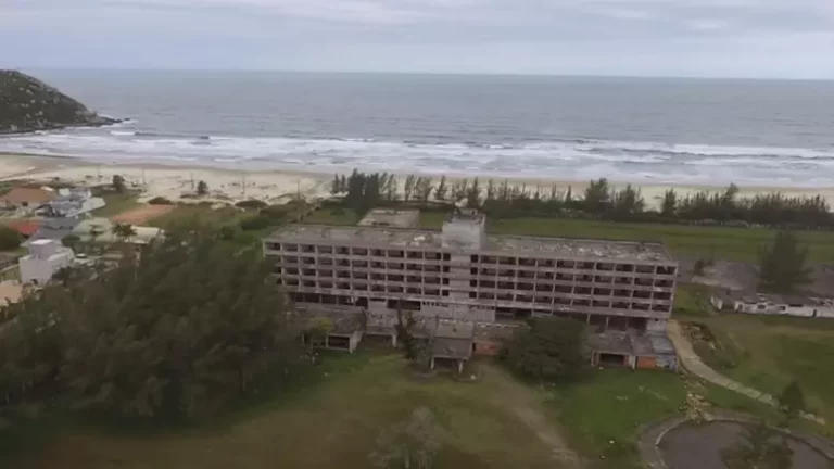 Terreno de hotel de luxo em Itapirubá Sul vai a leilão por R$ 54 milhões