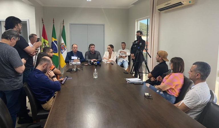 Editora e Prefeitura de Laguna defendem lisura da licitação do “Projeto Crescer Sorrindo”