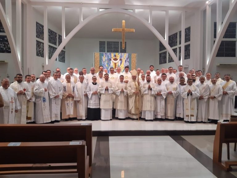 Diocese de Tubarão anuncia nomeações e transferências de padres para 2024