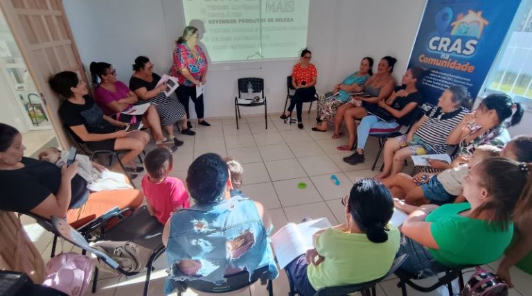 CRAS II Portinho promove conversa sobre educação financeira