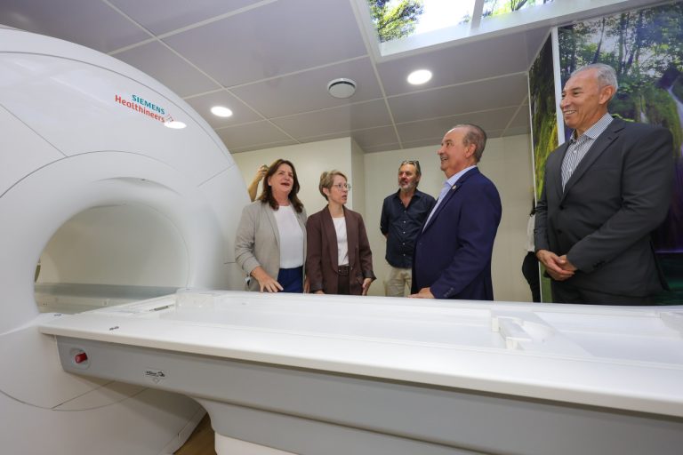 Governador inaugura ressonância magnética em Blumenau e anuncia investimentos de R$ 62 milhões