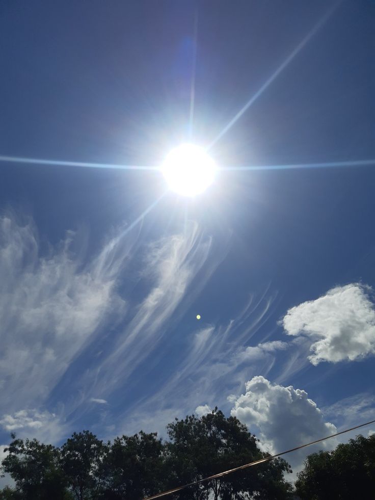 Tempo firme e predomínio de sol em todas as regiões de Santa Catarina nesta segunda