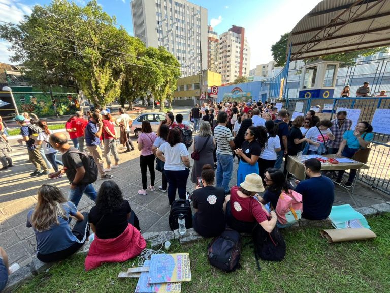 Greve dos professores em Santa Catarina