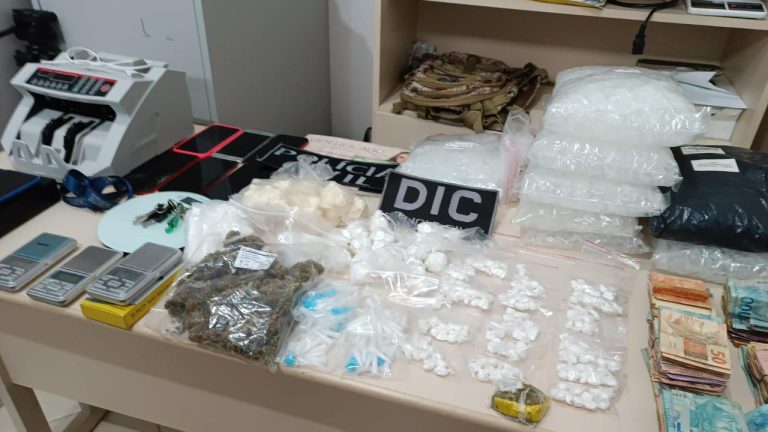 Polícia Civil apreende grande quantidade de drogas em Palhoça