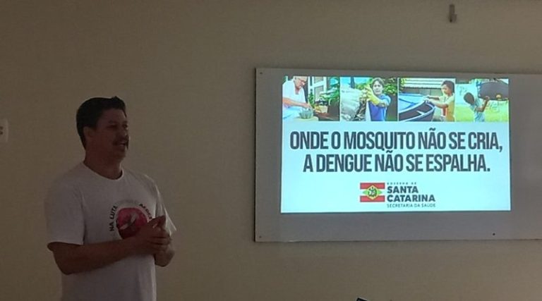 Dia da família na escola: Palestra sobre prevenção da dengue