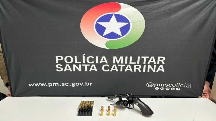 Polícia Militar apreende revólver e munições em Xaxim: detenção por porte ilegal de arma