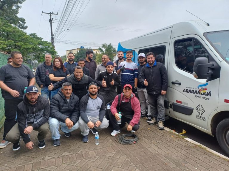 Cabeleireiros de Araranguá levam solidariedade e dignidade a Canoas (RS) com serviços gratuitos de corte de cabelo e barba