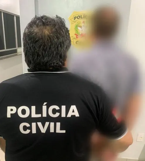 Suspeito de estuprar a neta é preso em Treze de Maio: Polícia Civil prende homem de 65 anos após denúncia