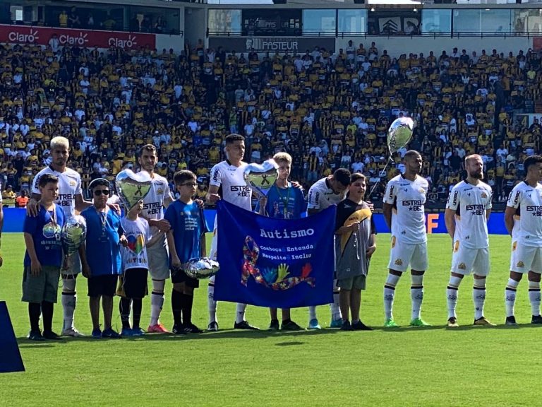 Crianças autistas entrarão em campo com jogadores do Criciúma contra Cuiabá