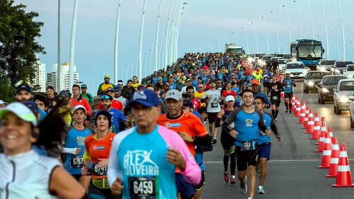 Corrida Floripa International Marathon altera trânsito na Capital